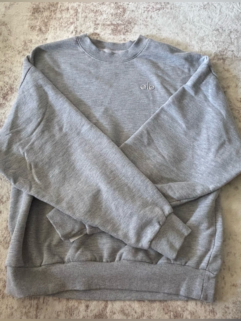 Alo Yoga Accolade Crew Neck Pullover